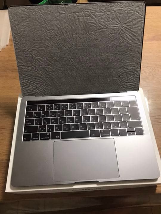 MacBook本体 MacBook pro 13  1.4GHz 256GB SG