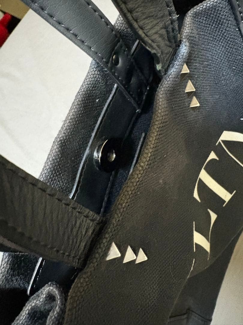 t*t様 VALENTINO VLTN ブラックトートバッグ