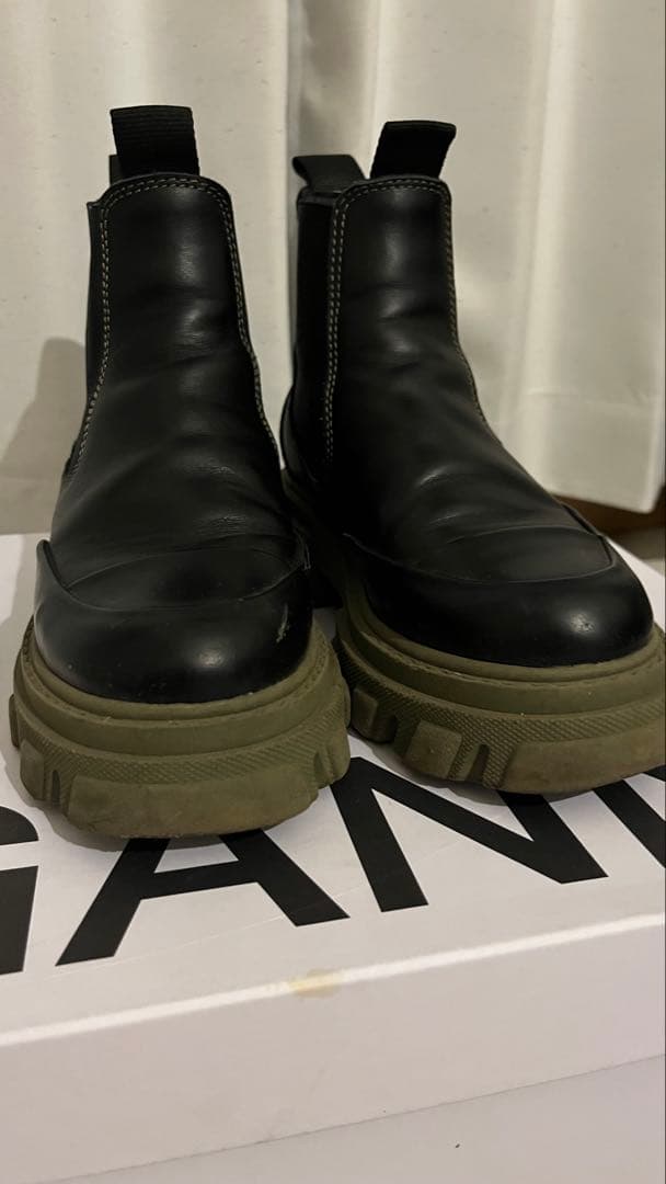 【最終値下げ！！】GANNI ブラック サイドゴアブーツ