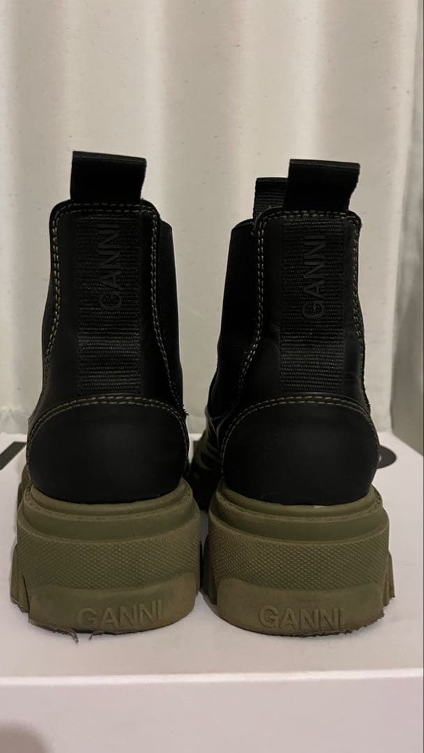 【最終値下げ！！】GANNI ブラック サイドゴアブーツ