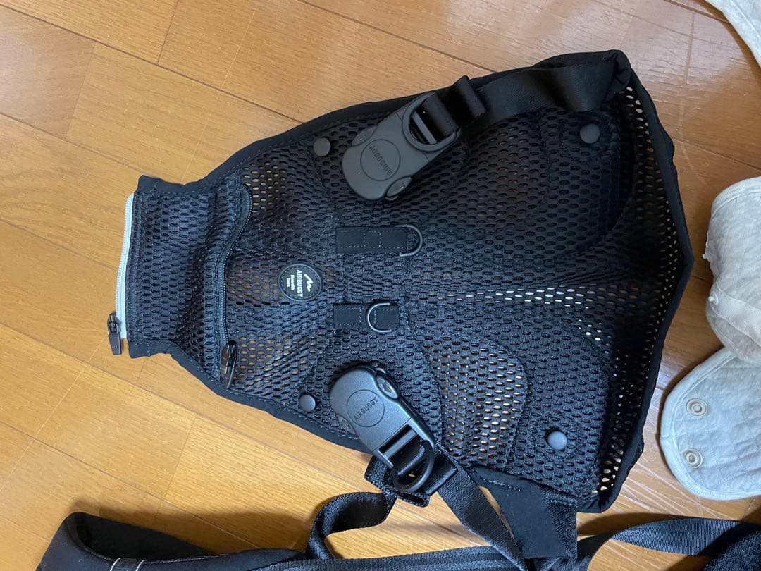 【美品】エアバギー　airbuggy 抱っこ紐