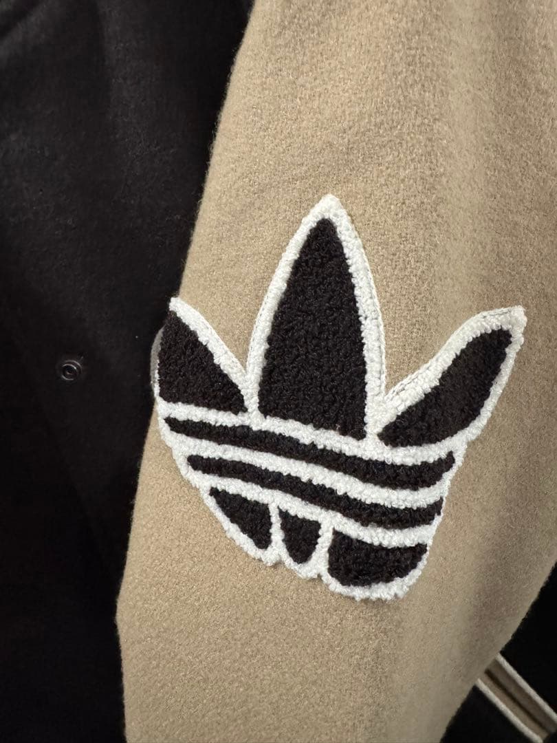 adidas Celebrating Tokyo スタジャン 原宿 新品同様