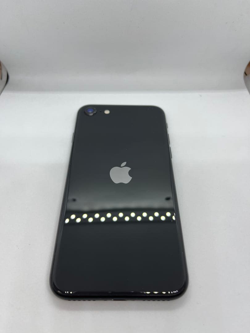 iPhone SE 第2世代 64GB docomo SIMフリー