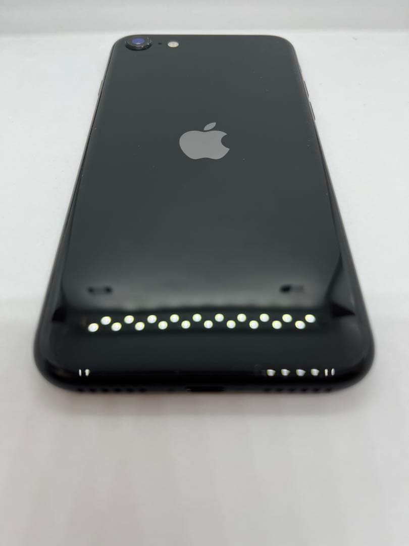 iPhone SE 第2世代 64GB docomo SIMフリー