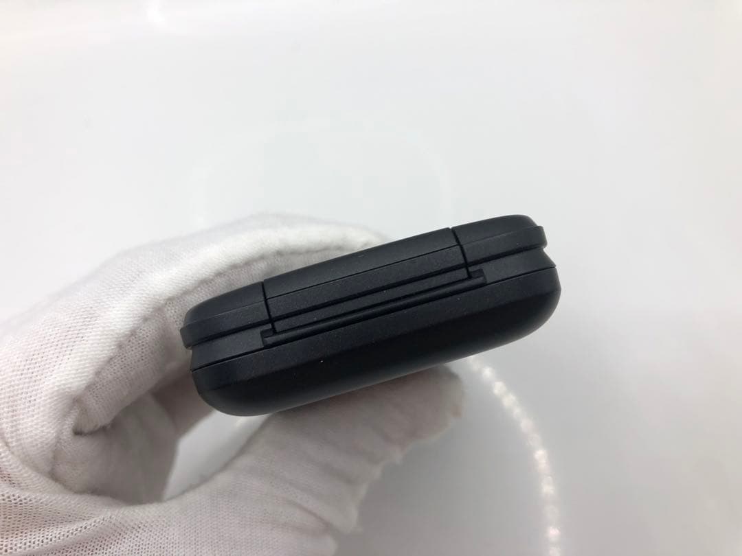 【SIMロック解除済 】au GRATINA KYF42 ブラック