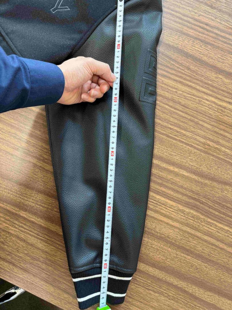 GIVENCHY クロップドジャケット ブラック