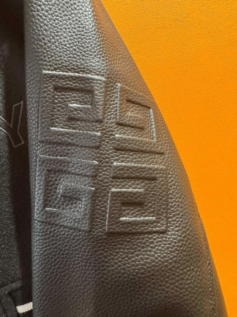 GIVENCHY クロップドジャケット ブラック