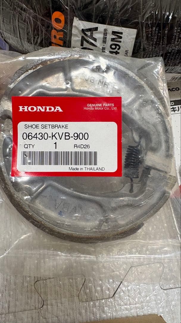 HONDAズーマーX クラッチウェイトセットとブレーキシュー タイヤ プラグ一式