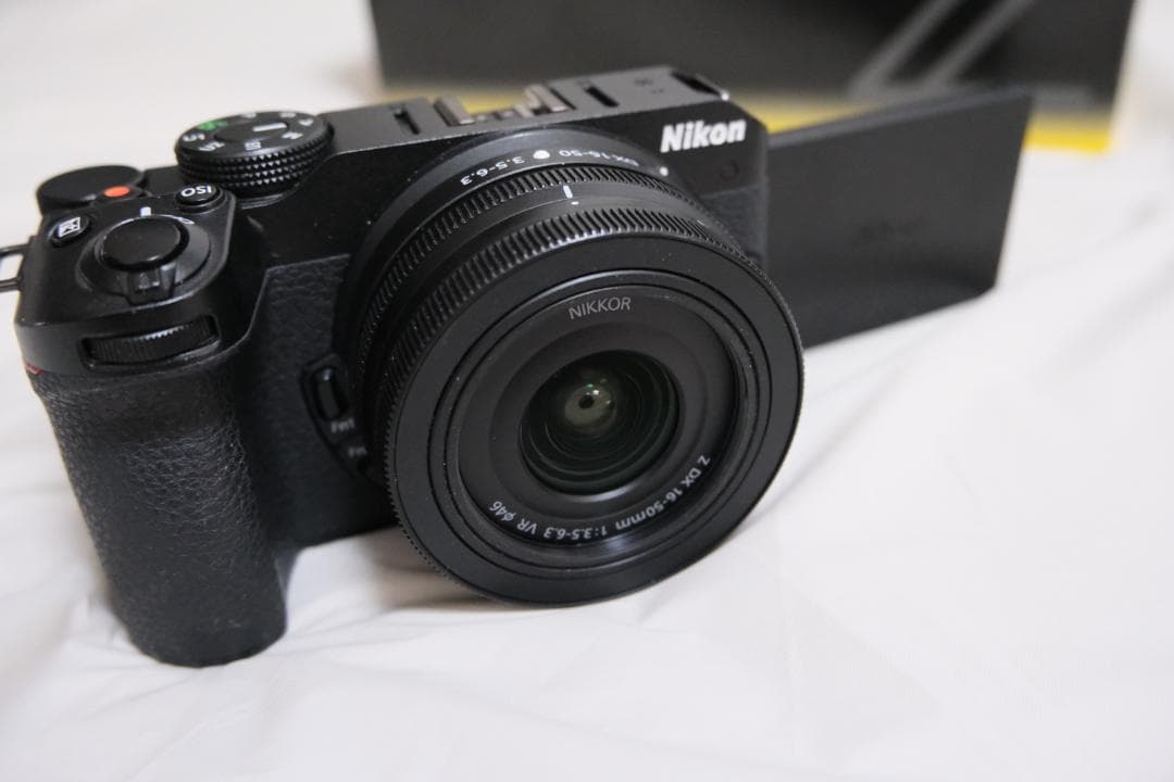 Nikon Z 30 ミラーレスカメラ 16-50 VR レンズキット オマケ有