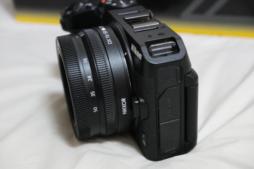 Nikon Z 30 ミラーレスカメラ 16-50 VR レンズキット オマケ有