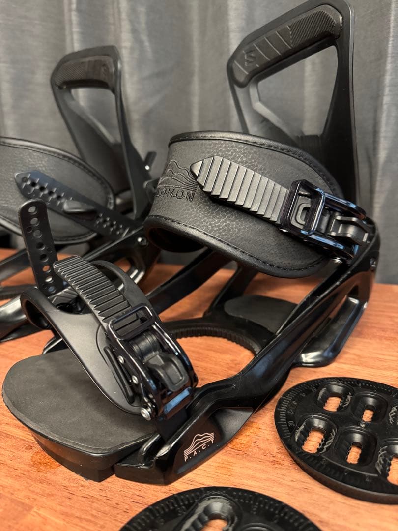 サロモン　スノーボード　ビンディング　pact L 黒　新品購入2時間のみ使用