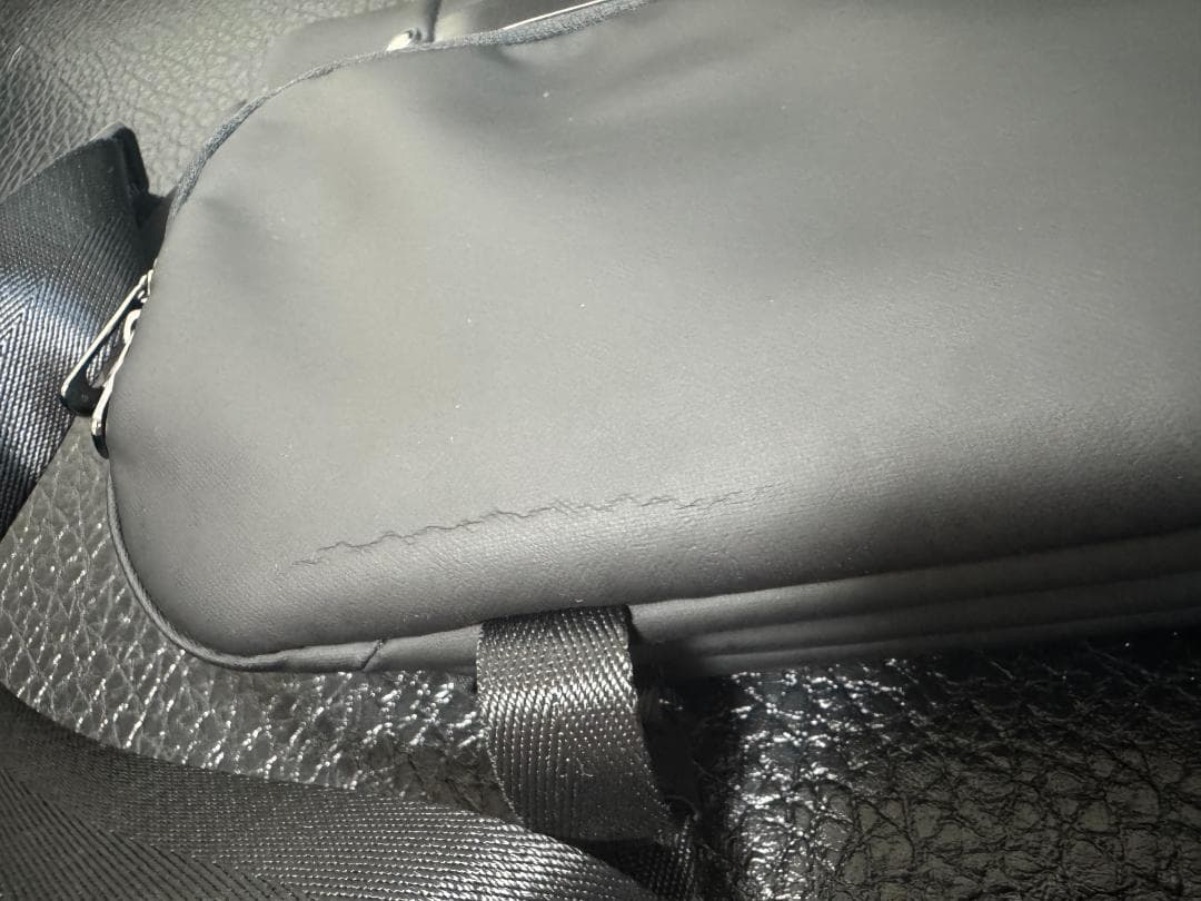 バッグ NIID Radiant Urban Sling R1