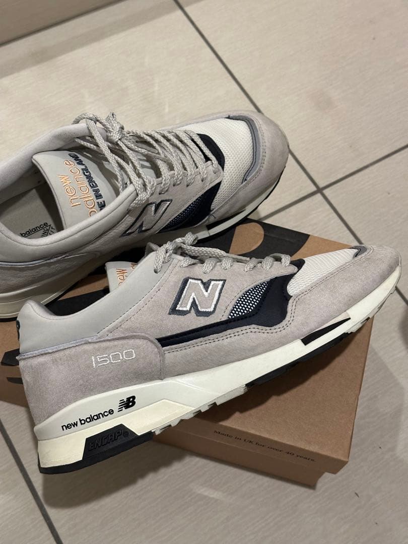 【美品】【希少カラー】ニューバランス New Balance M1500GWK