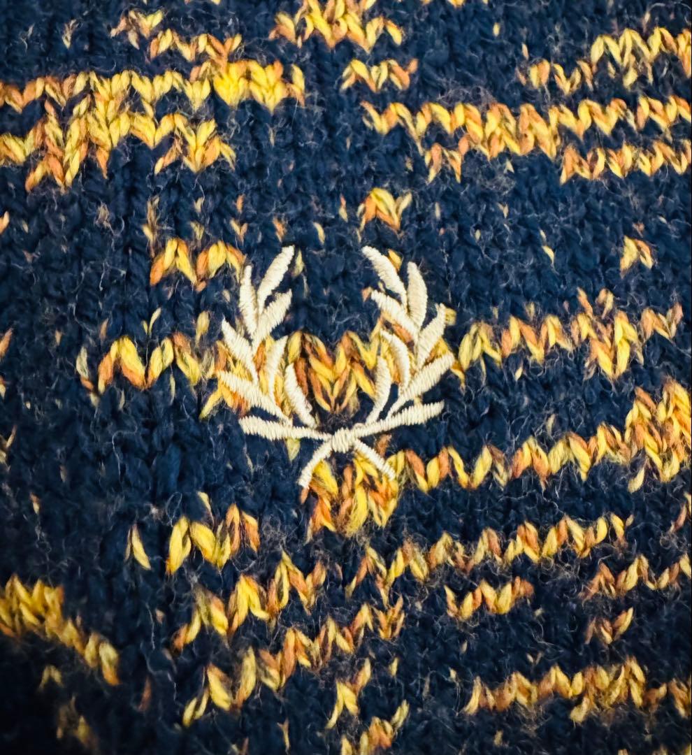 FRED PERRY フレッドペリー　ニットセーター