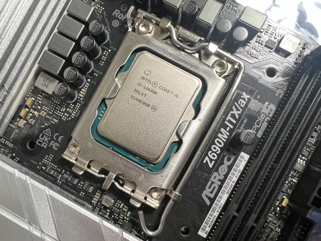 ASRock Z690M-ITXax＆intel Core i5 12600k