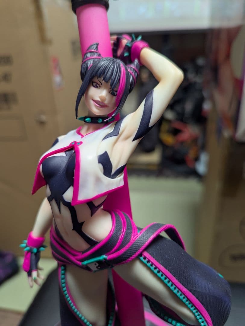 【ほぼ新品】カプコンフィギュアビルダー ストリートファイター6 ジュリ