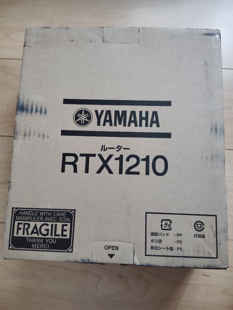 YAMAHA RTX1210 ルーター(外箱汚れ有り)