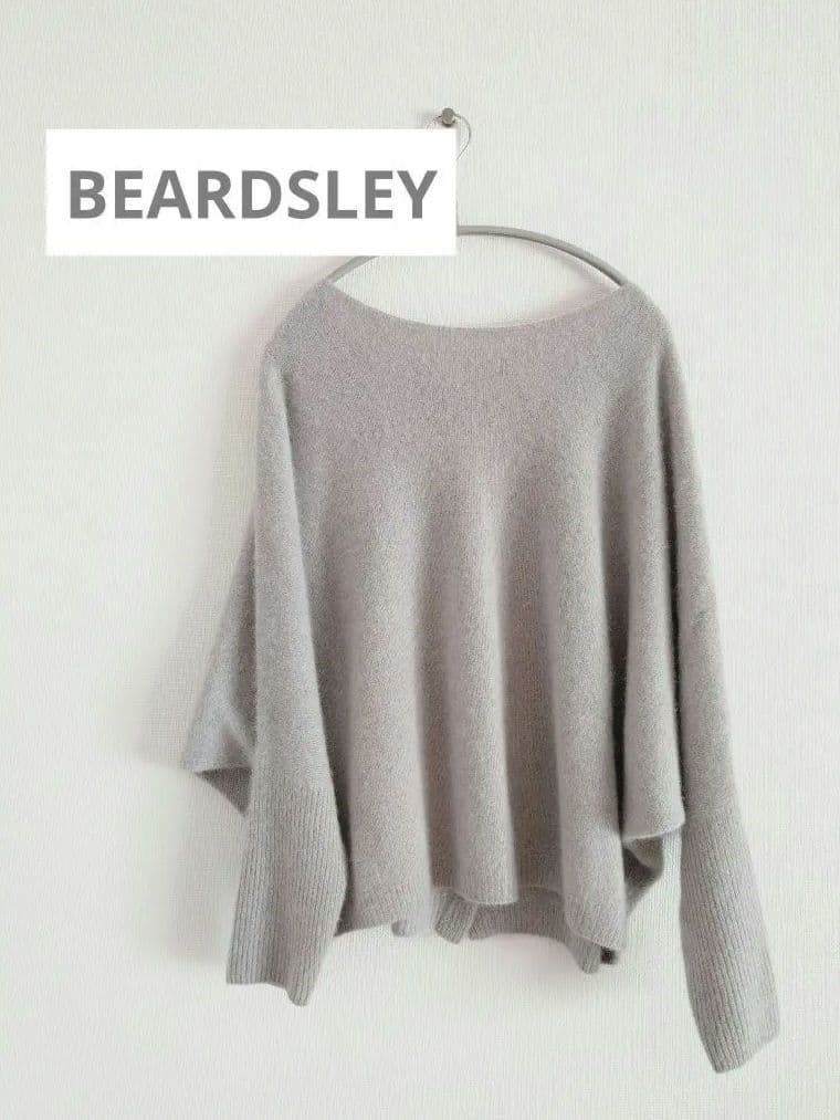 【BEARDSLEY】ビアズリー FOXウール後ろボタンニット ライトグレー