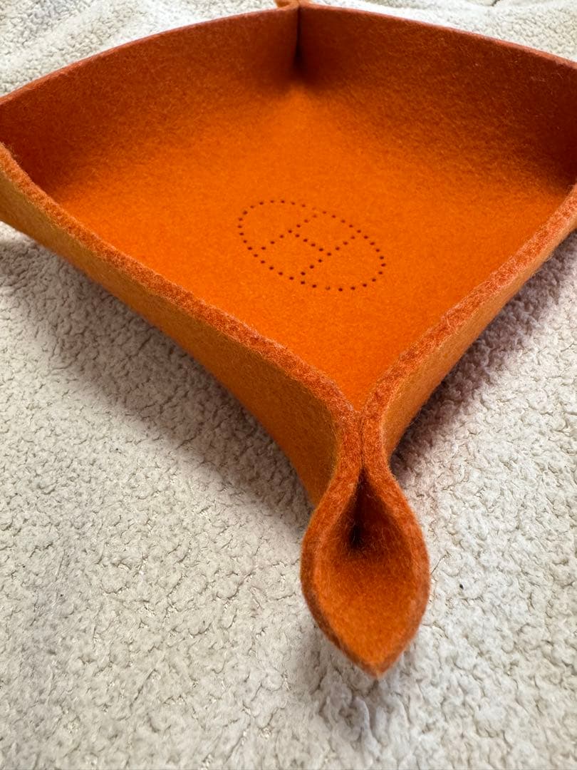 【ヨッシさん専用】HERMES オレンジ　フェルト小物入れ