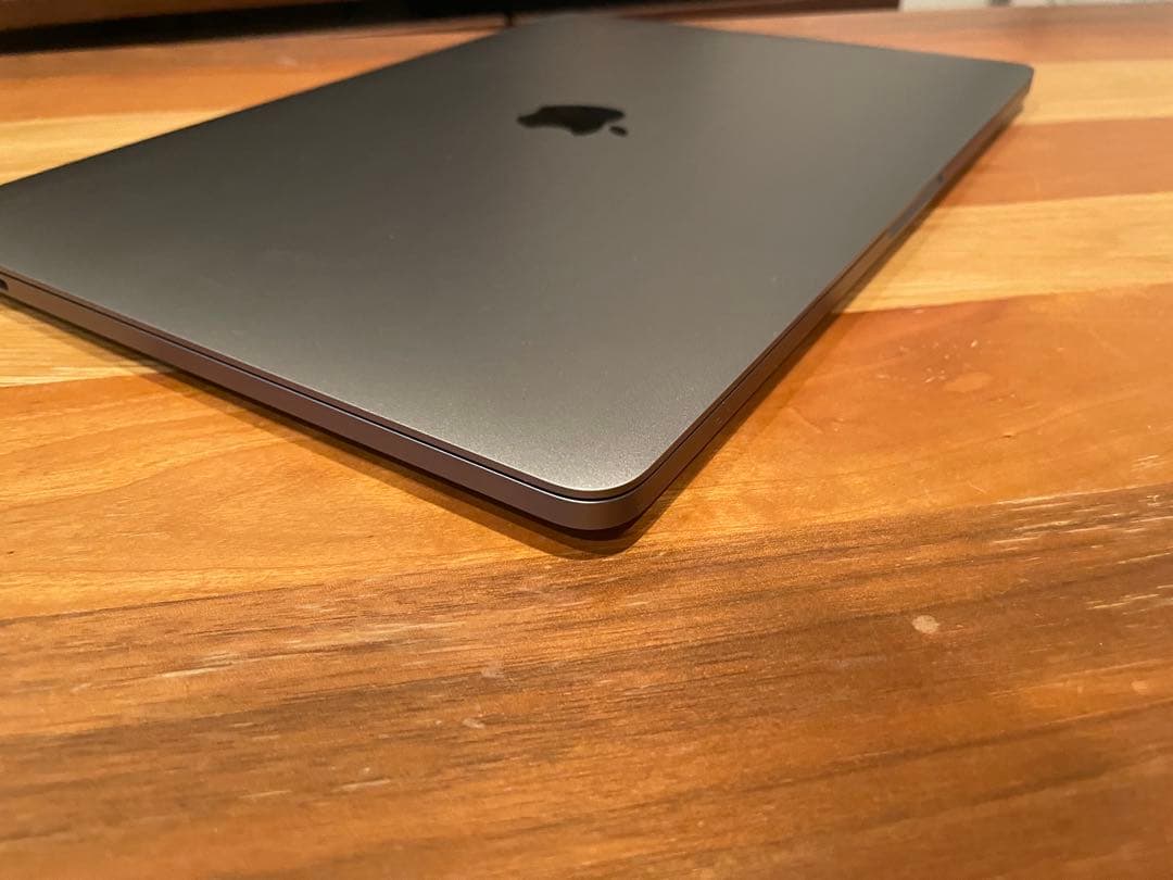 MacBook Pro 13.3 MWP42J/A 英字版 スペースグレイ