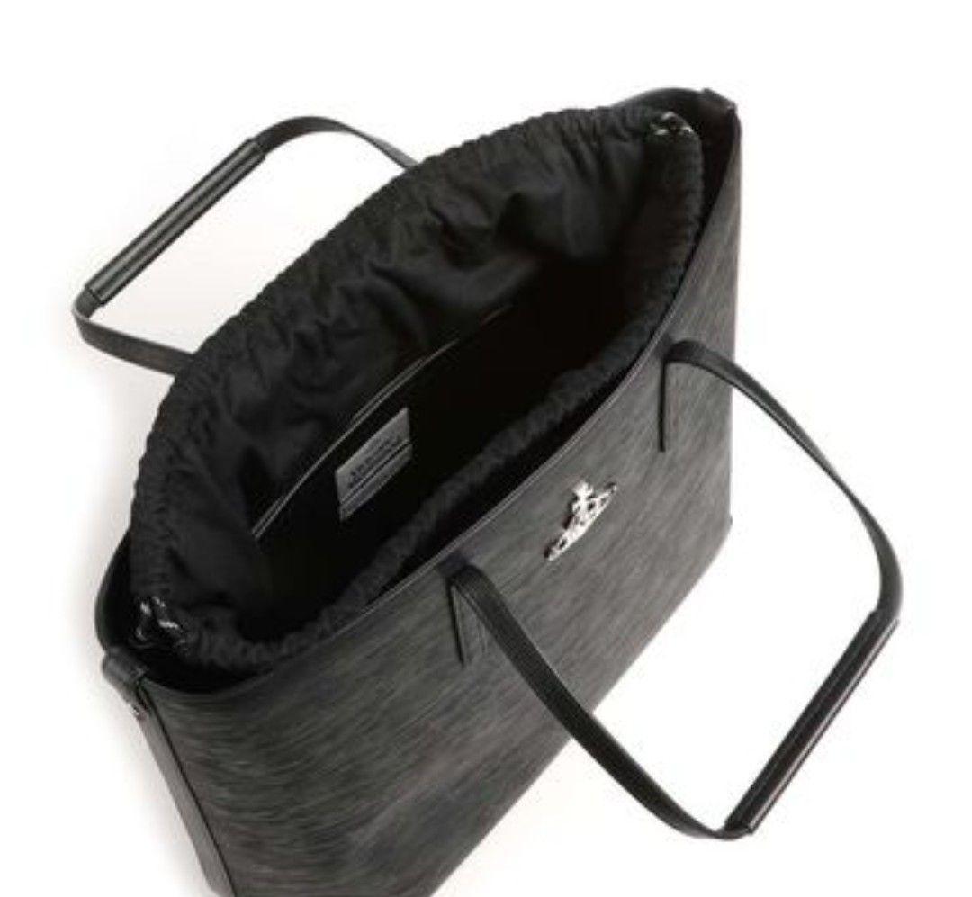 ハ*ー様 Vivienne Westwoodヴィヴィアンウエストウッドブラックト