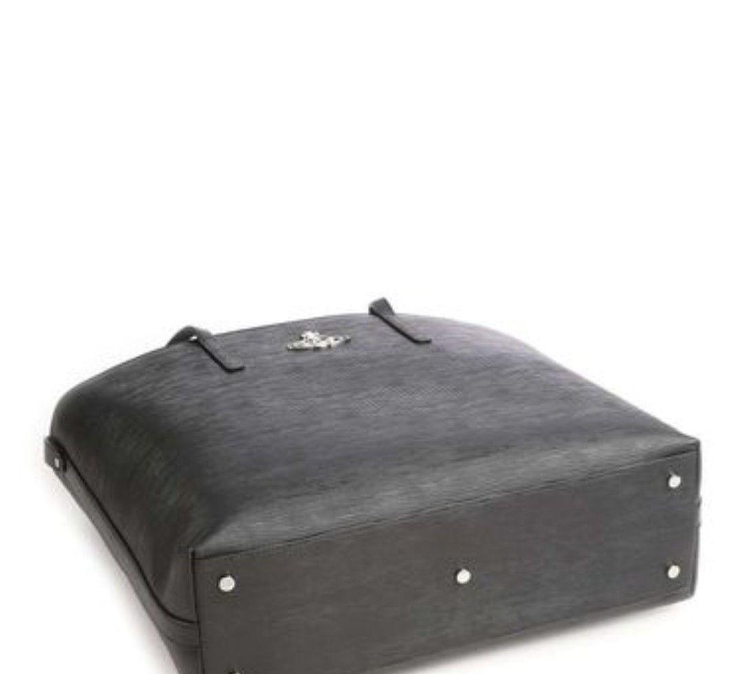 ハ*ー様 Vivienne Westwoodヴィヴィアンウエストウッドブラックト