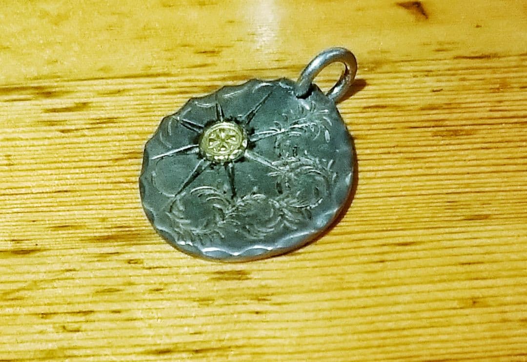 タタキ ビンテージ シルバー925 K18 18K ペンダント トップ 手彫り