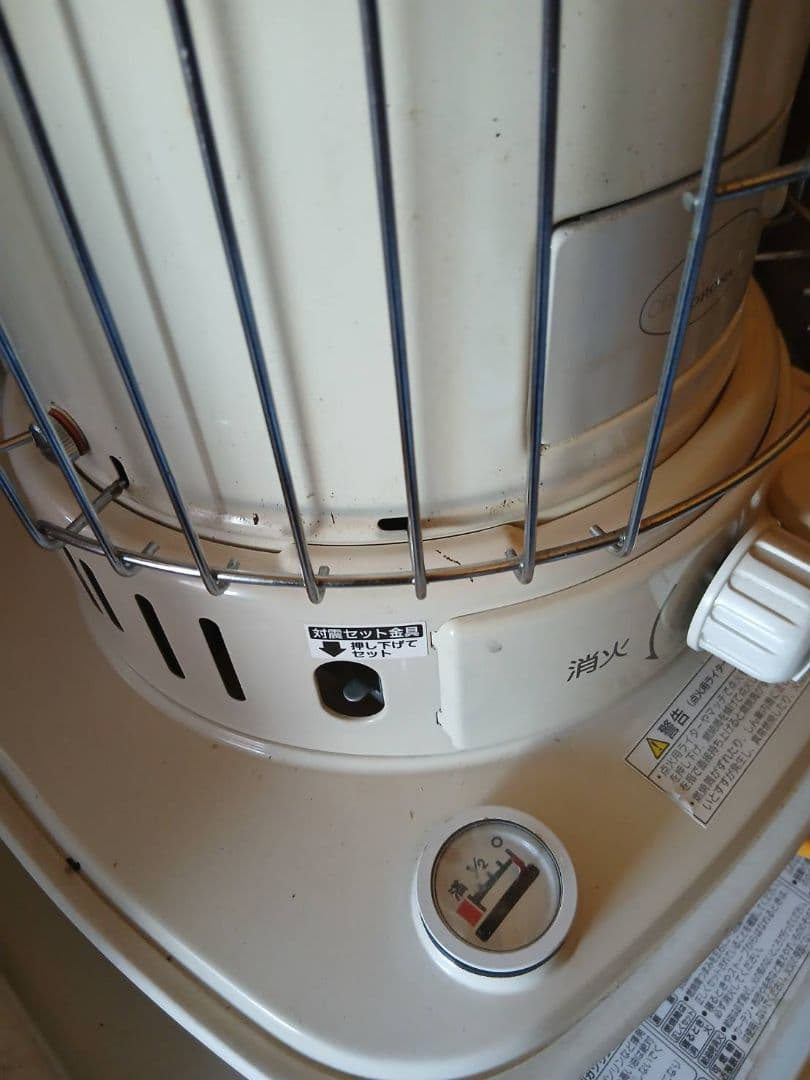 CORONA 自然通気形開放式石油ストーブ　2023年購入　冬季のみ使用