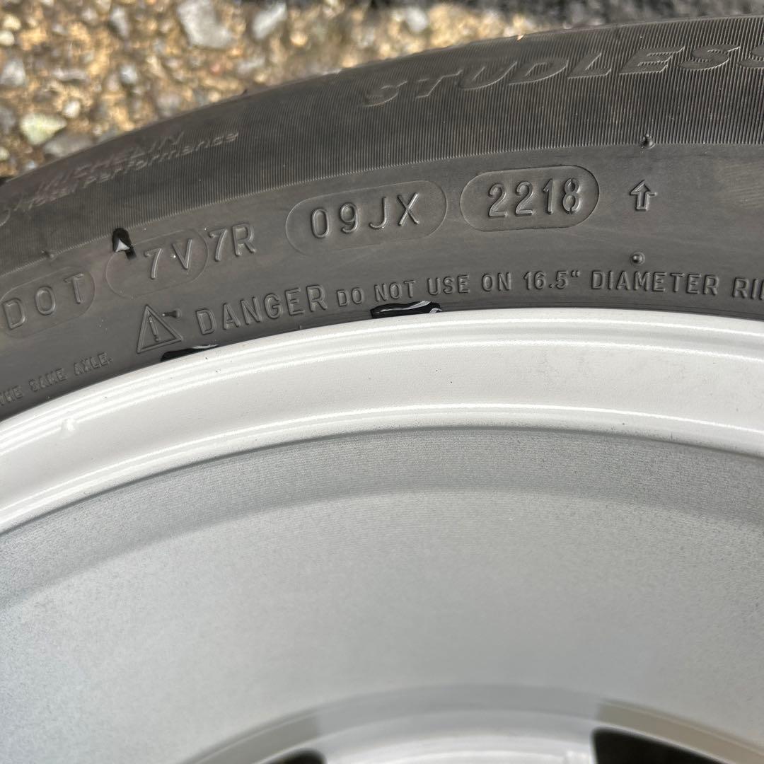 フォルクスワーゲン純正　205/60/16