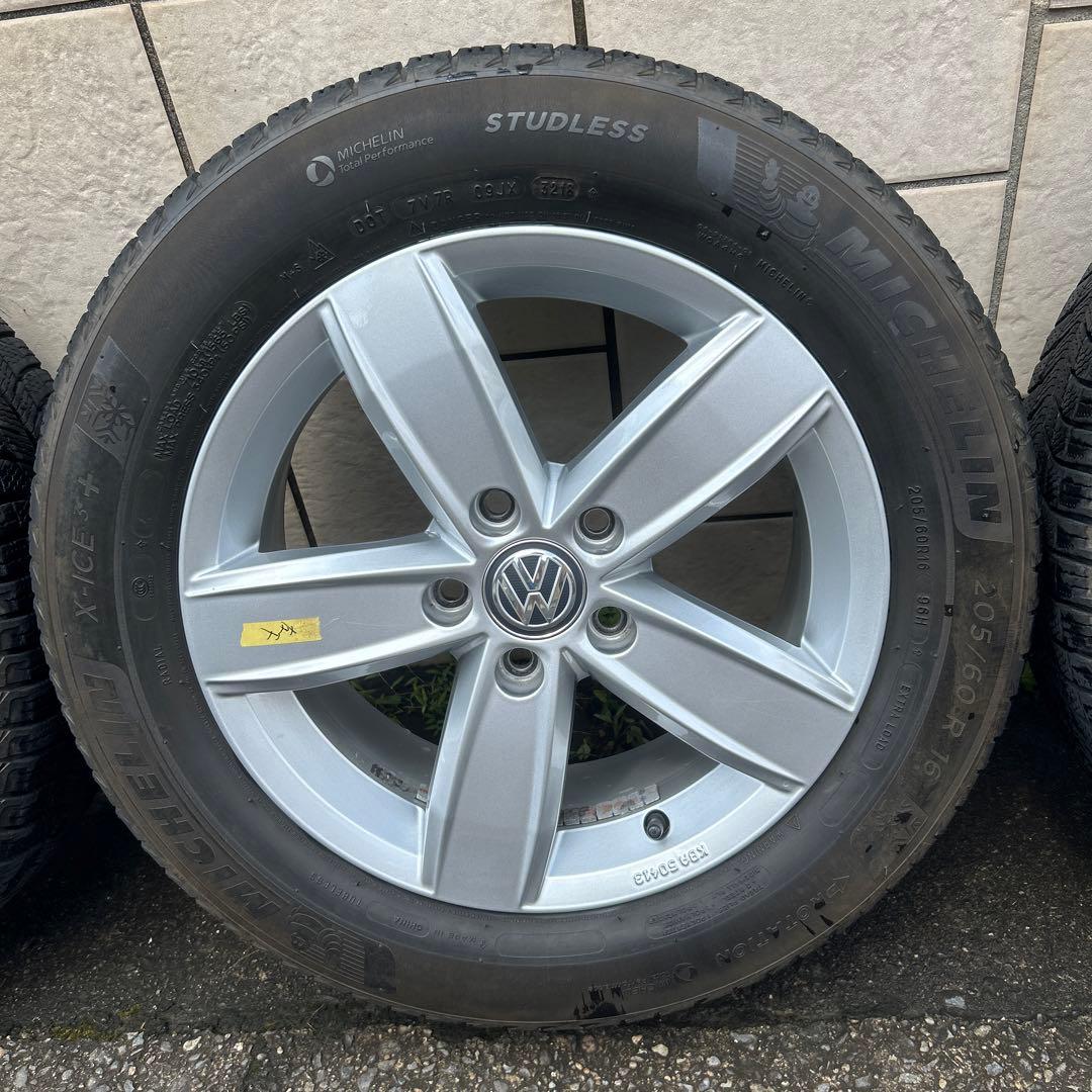 フォルクスワーゲン純正　205/60/16
