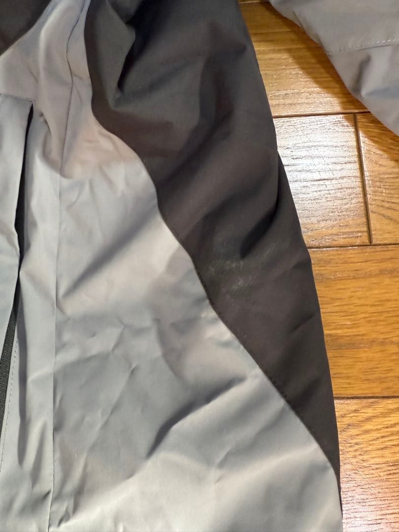 スノーボードウェアセット 黒/グレー　手袋おまけ