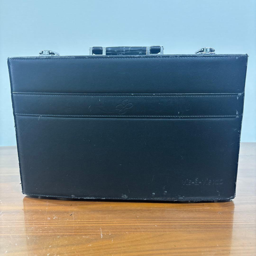 vis-a-vis ブラックケース