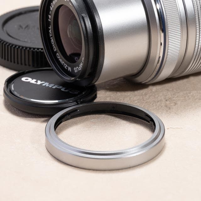 OLYMPUS M.ZUIKO DIGITAL 14-42mm Ⅱ R　シルバー