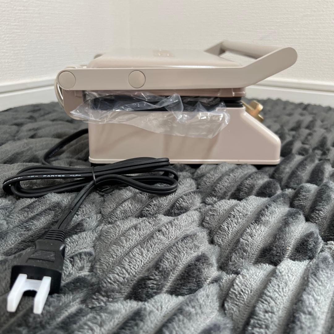 【新品未使用】BRUNO ブルーノ グリルサンドメーカー ダブル BOE084