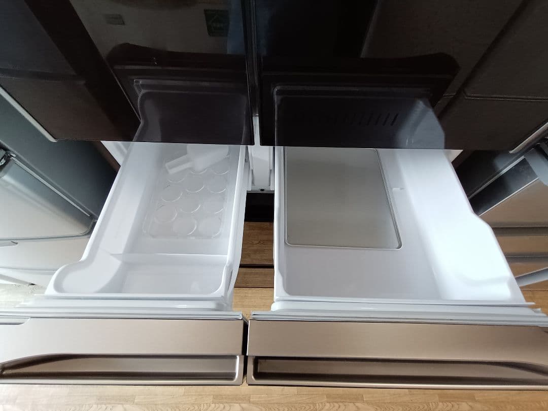 きん　千葉県　HITACHI 6ドア冷蔵庫 2015年式