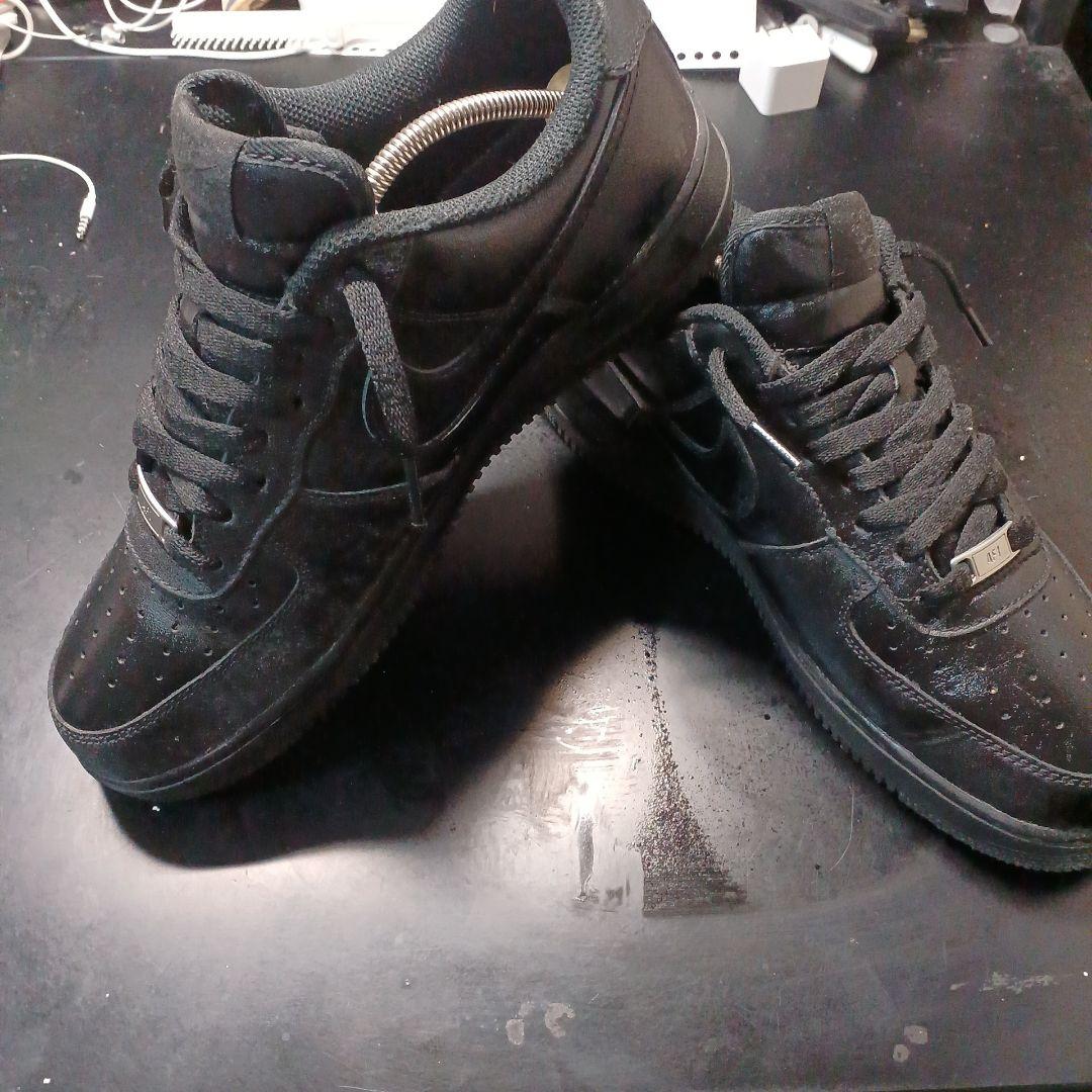 超美品27.5cm NIKE 黒 エアフォース ワン 箱付き 履きじわ無くし付き