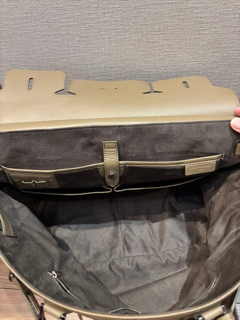 ペッレモルビダ Maiden Voyage MB026A トープ