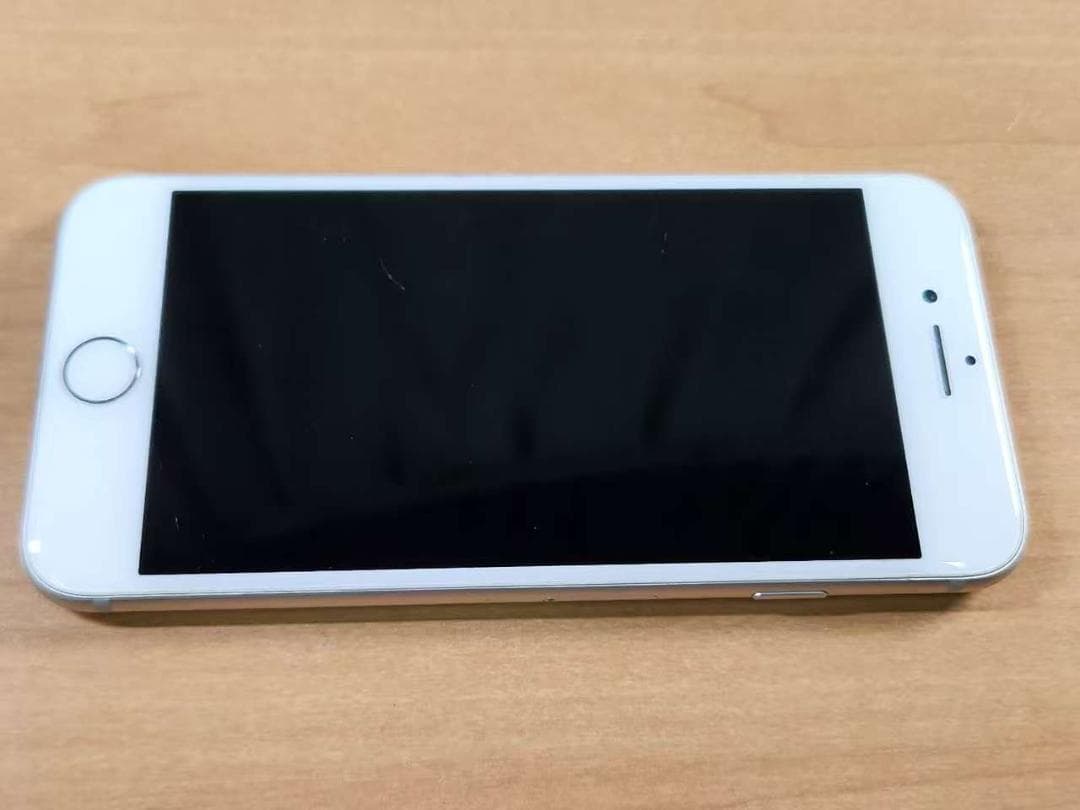 スマートフォン本体 020400B iPhone8 A1906 64GB