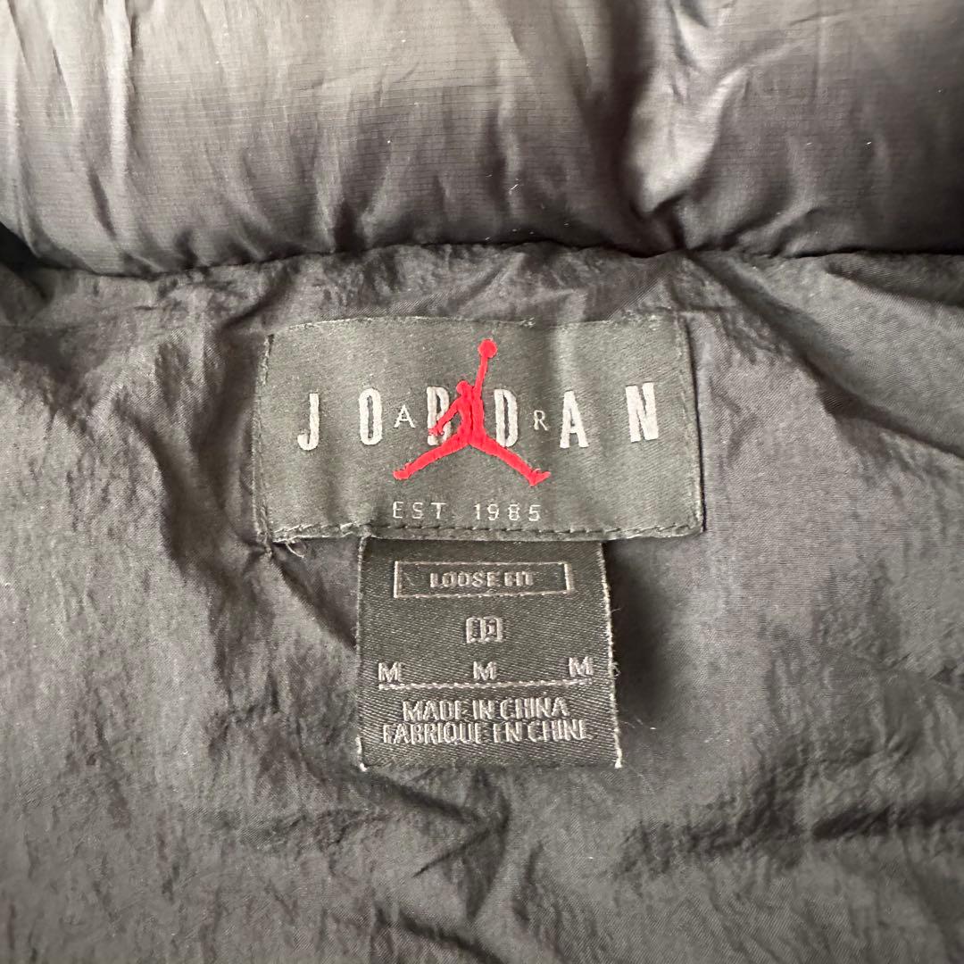 【2WAY】AIR JORDANダウンジャケット肉厚 ワンポイント刺繍ロゴ