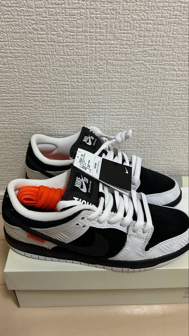 未使用品 NIKE SB DUNK LOW タイトブース FD2629-100