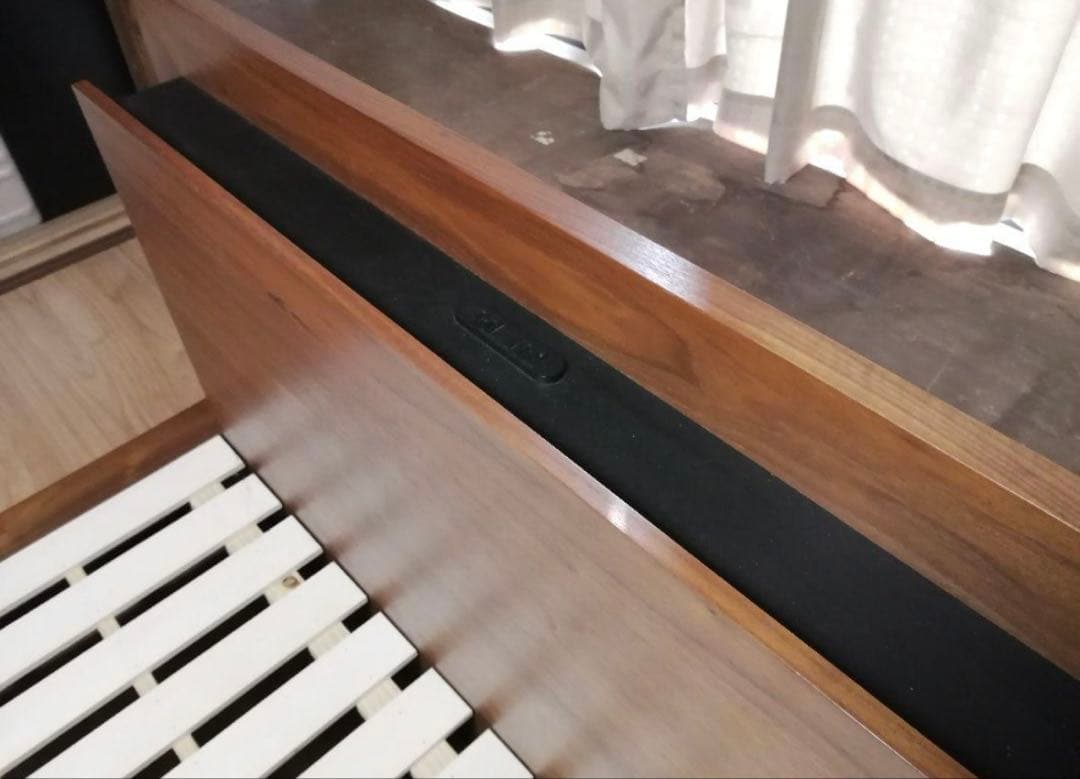 ニトリ セミダブルベッドフレーム＋高級マットレス 定価99,790万円