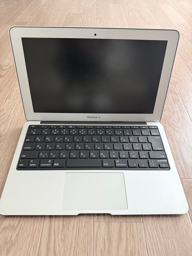 美品　Apple MacBook Air シルバー 充電器