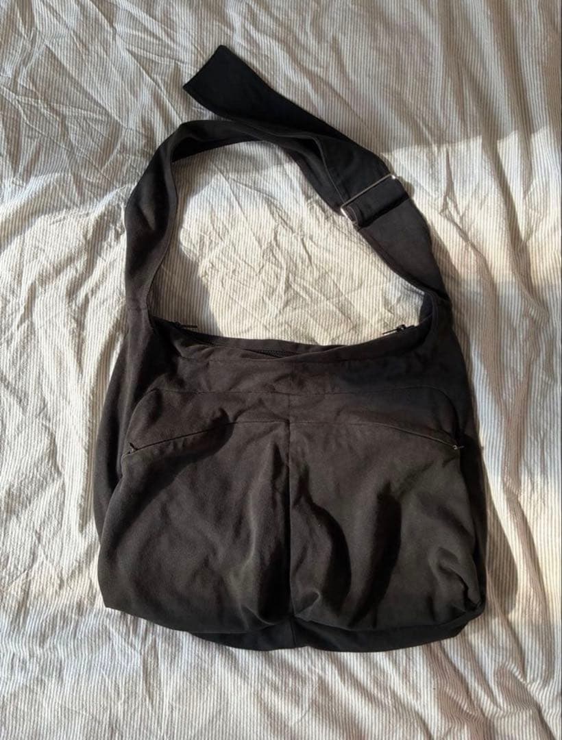 KAIKO ショルダーバッグ ブラック