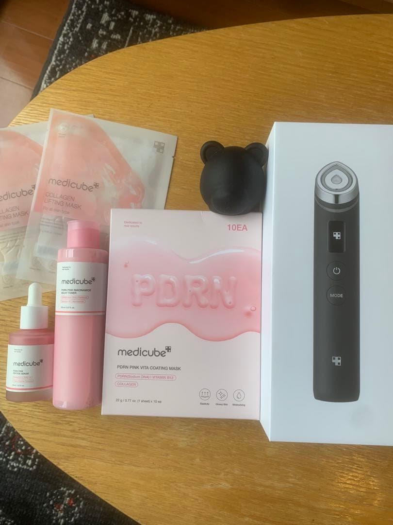 medicube 美顔器 ブラック 付属品あり