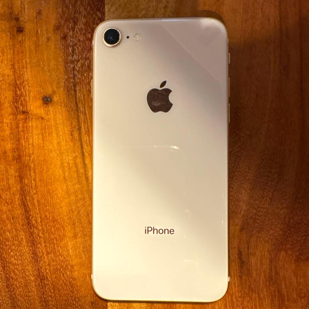 【中古】iPhone8 64G