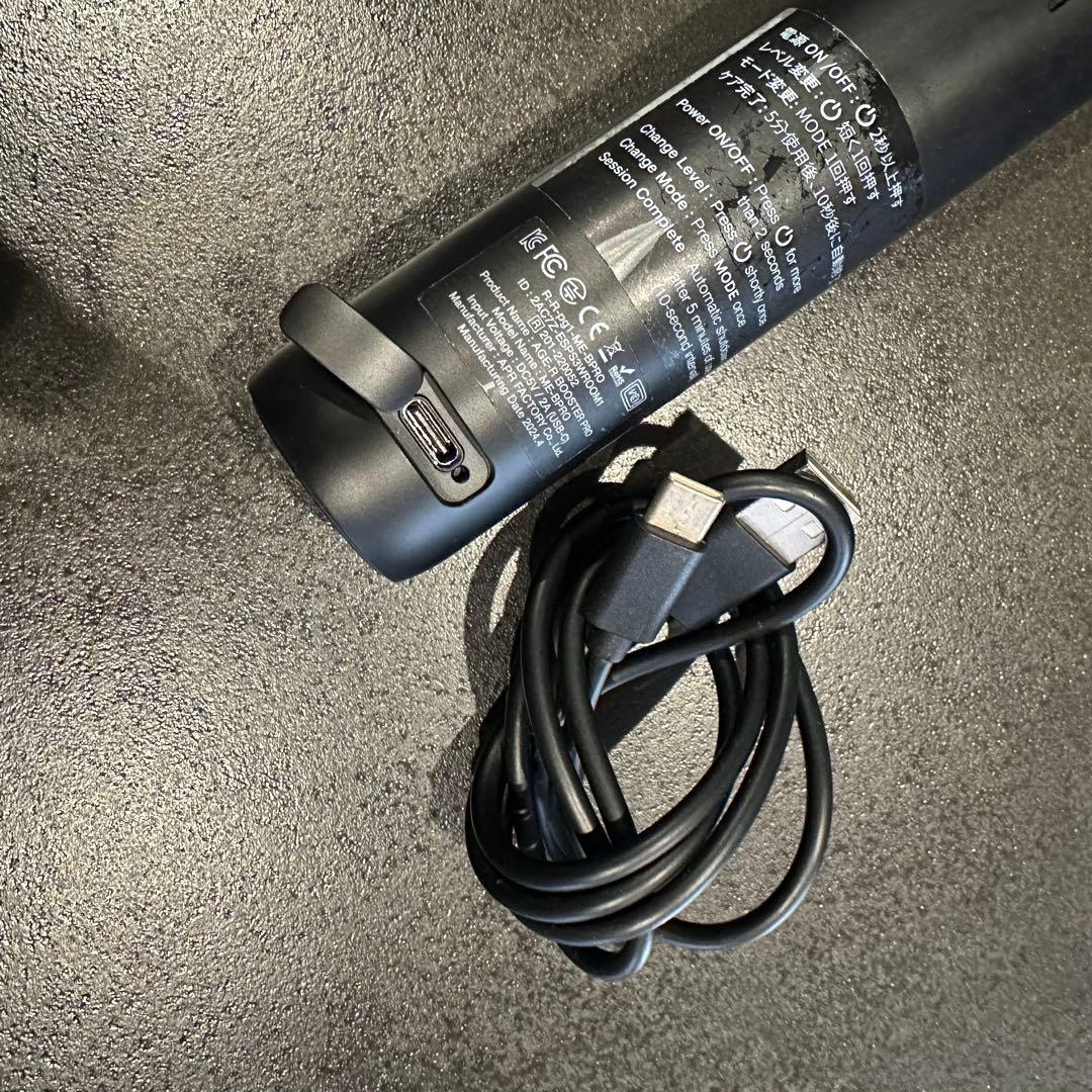 メディキューブ AGE-Rブースタープロ 1台6役高級エステケア　美顔器