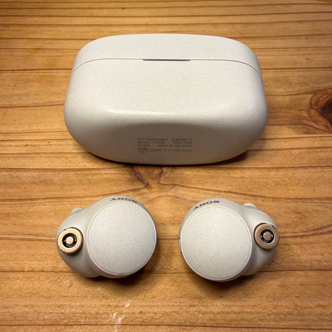 イヤホン WF-1000XM4