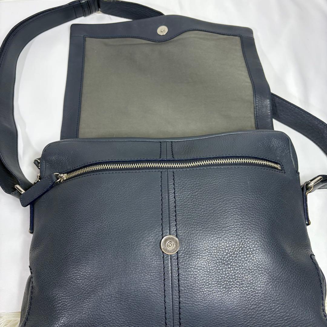 土屋鞄 PLOTA プロータ 防水フラップ ショルダーバッグ ネイビー