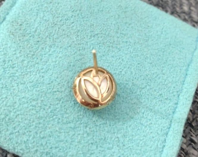 こじか　ヴェレッタオッターヴァ　ピアス　※片方のみ