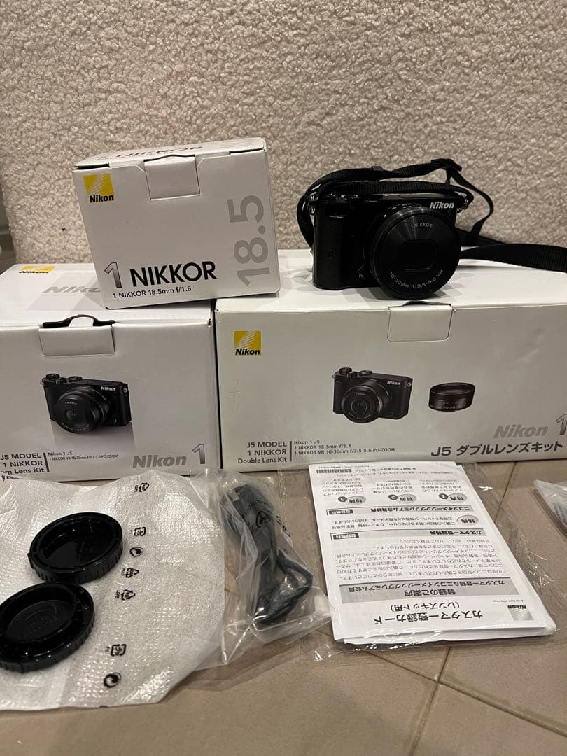 美品 NIKON J5 ダブルレンズキット
